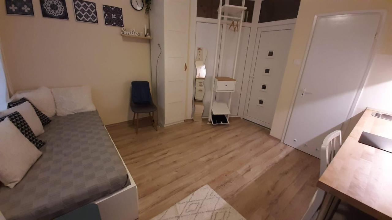 Mhc Studio Капошвар Экстерьер фото